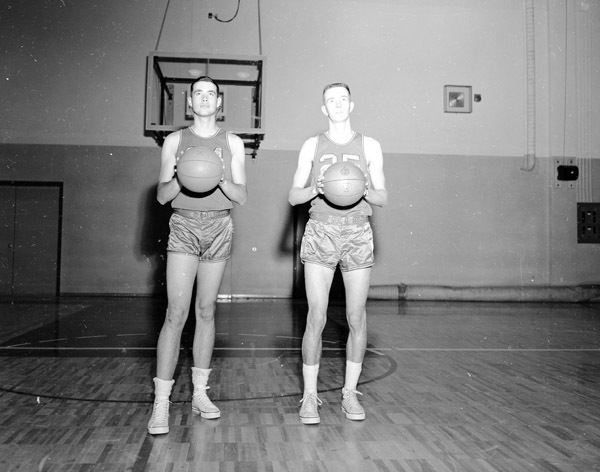 1958-59 Basketball Players 2