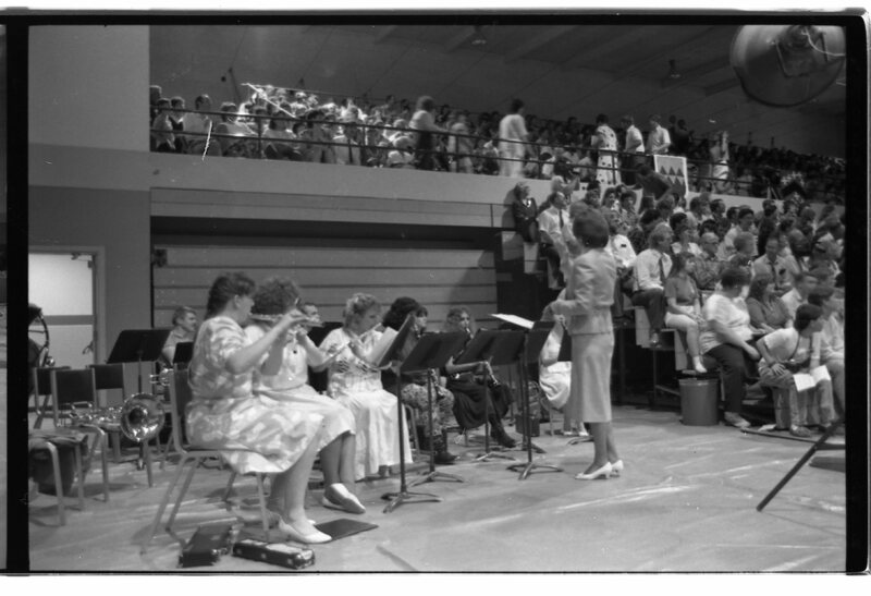 1989 Graduation, Band 03