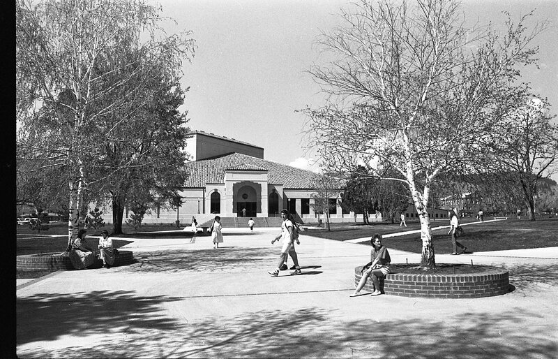 1991 Students, Walking 18