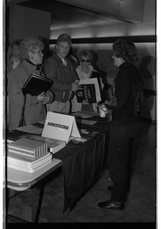 1990 Orientation, Admissions 02