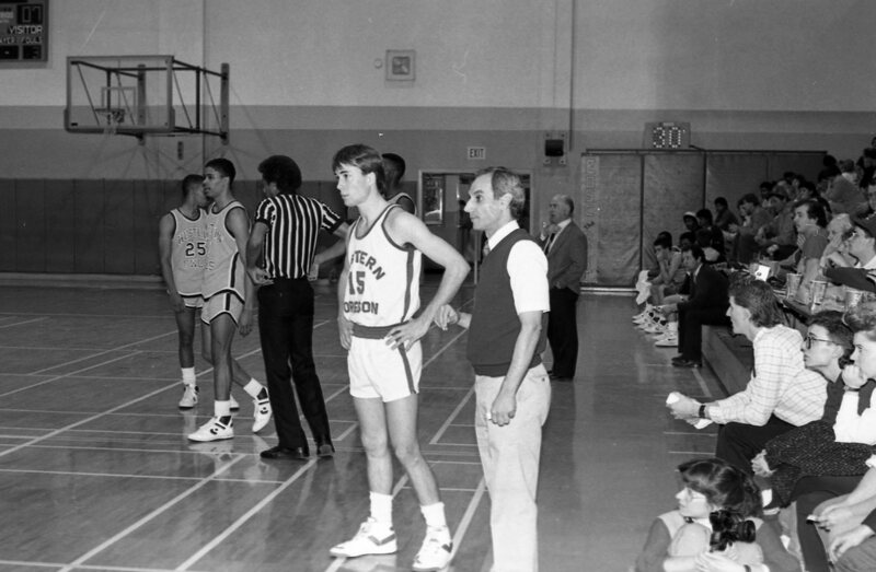 1988 Basketball, Bill Crancio Coaching 06