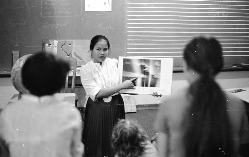 1981 Ackerman Elementary Classroom, Micronesian Program 11
