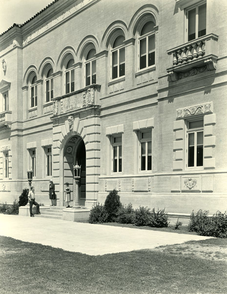 30's Inlow Hall Entrance 3