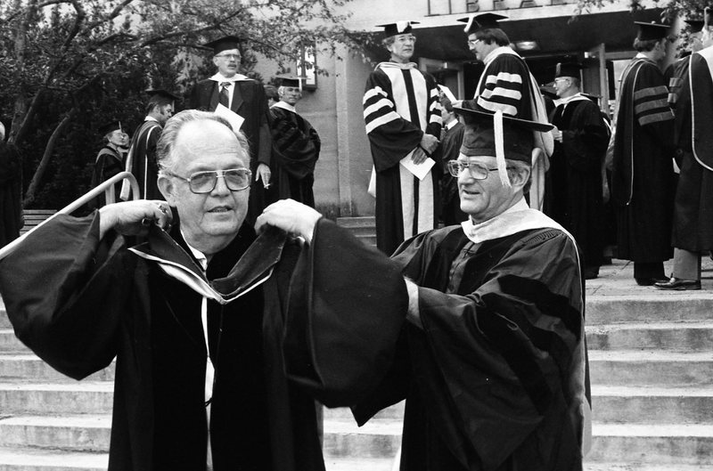 1981 Graduation, Faculty Outdoors 02