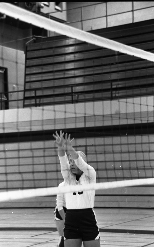 1980 Women's Volleyball Action 05