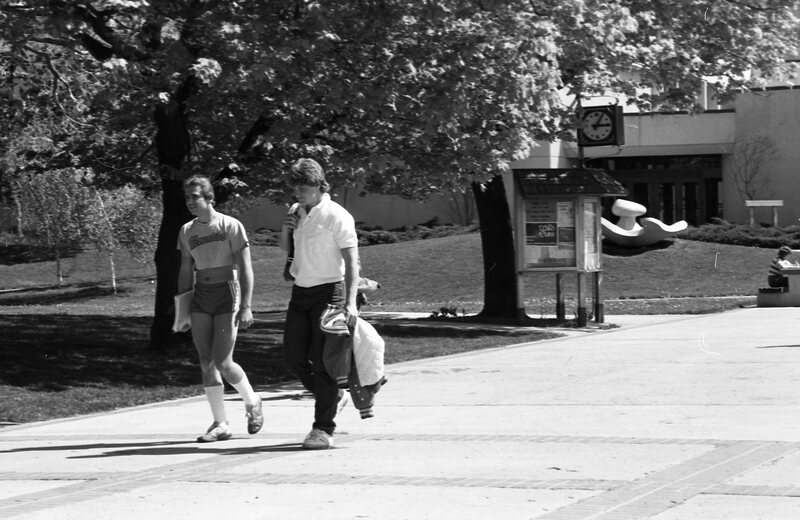 1985 Students, May Outdoor Candid Shots 20