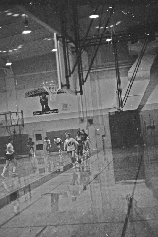 1985 Women's Basketball Practice 06