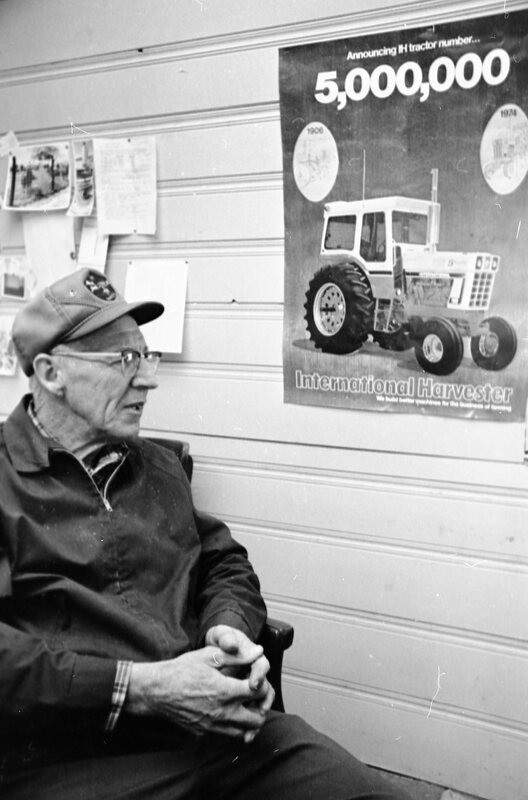 1974 Employee, Unidentified Man E 03