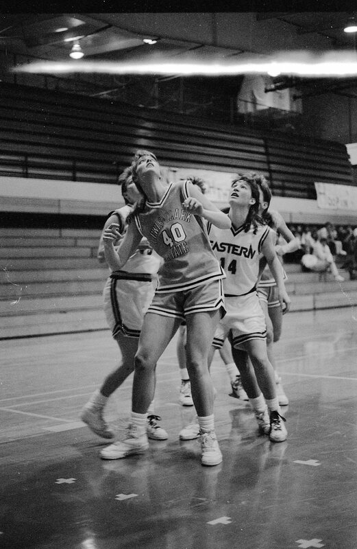 1991 Women's Basketball Action, Lewis &amp; Clark at EOSC 02