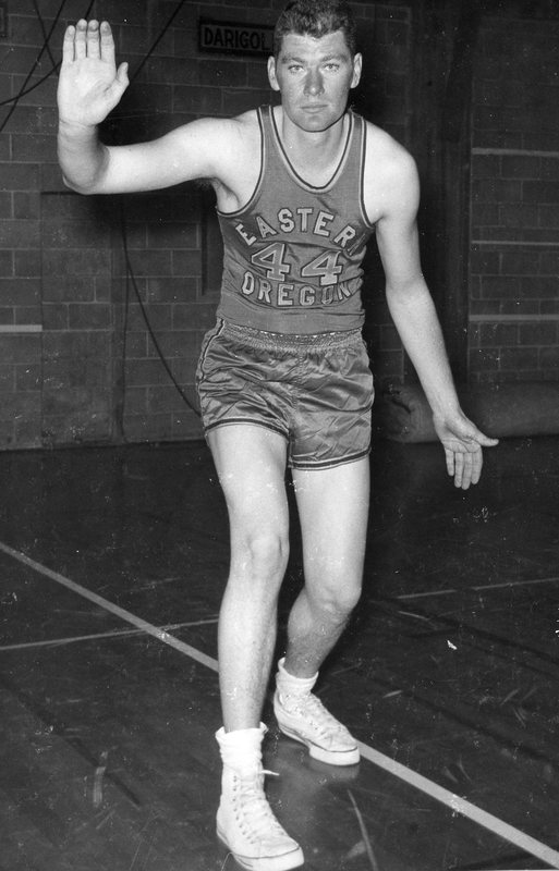 1954-55 Basketball Player 3-2
