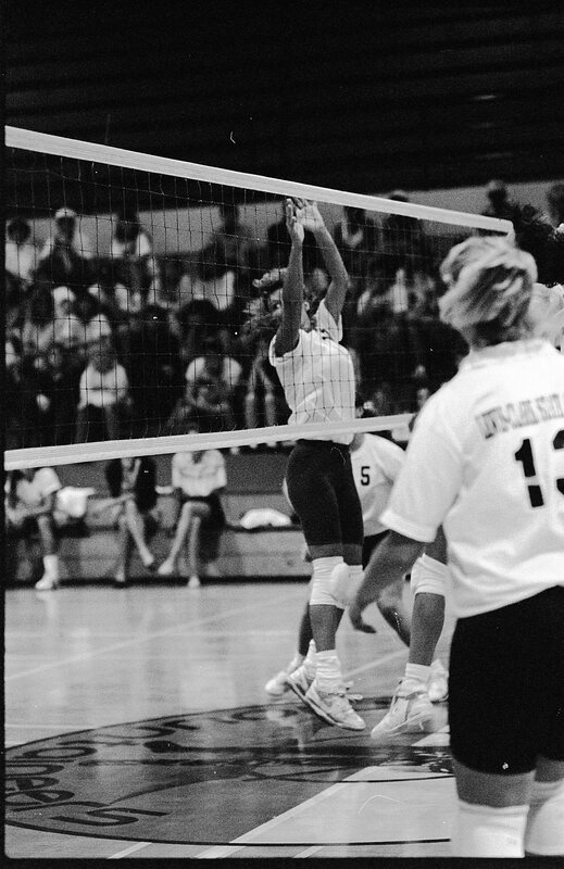 1991 Volleyball Action, Lewis &amp; Clark at EOSC 22