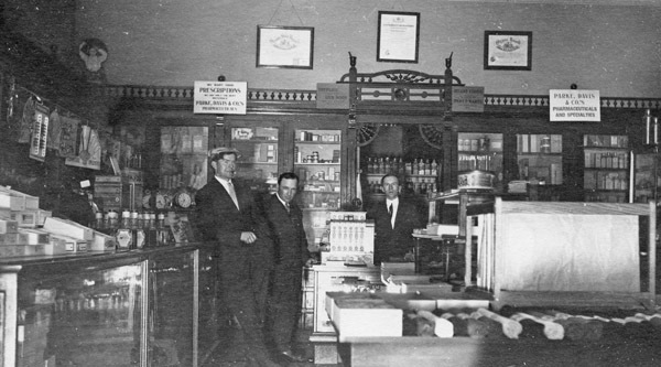 Store Interiors, Red Cross Drug 2
