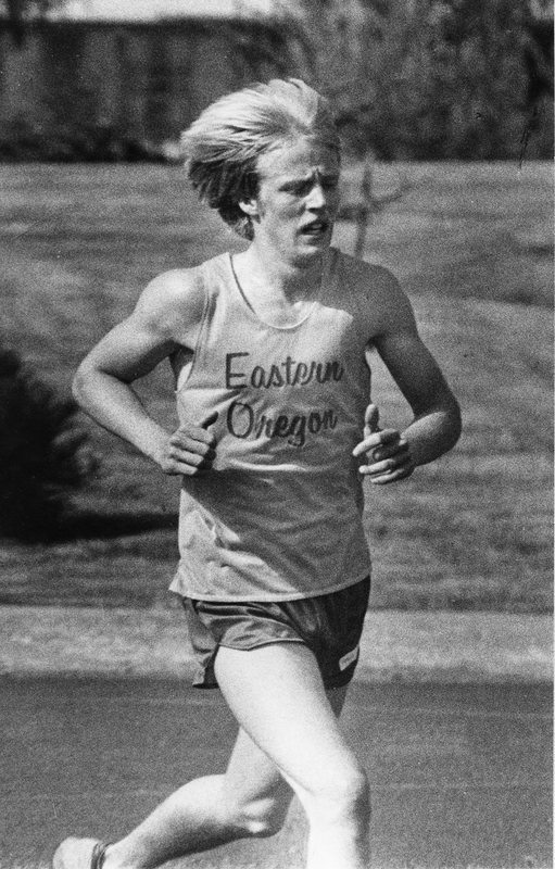 80's Track, Running 01