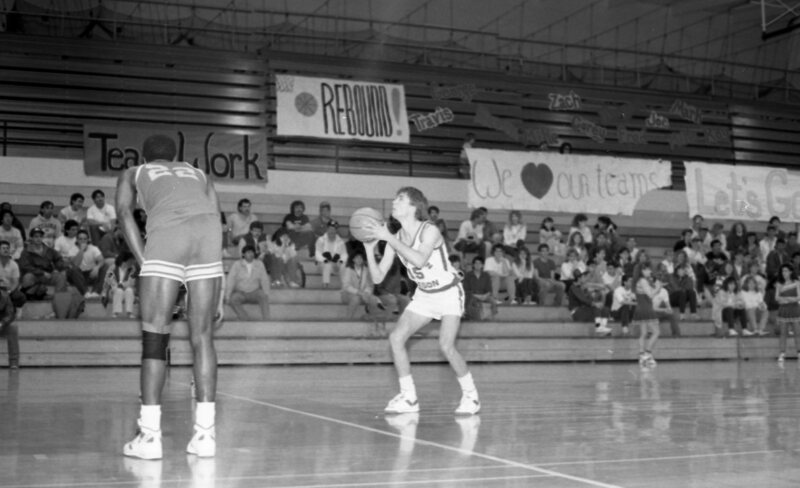 1988 Basketball Action, Whitman College at EOSC 02
