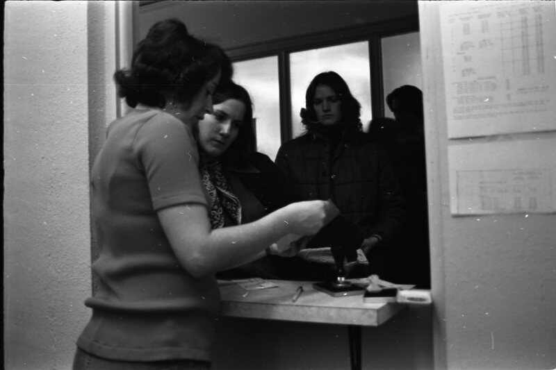 1976 Registration 05