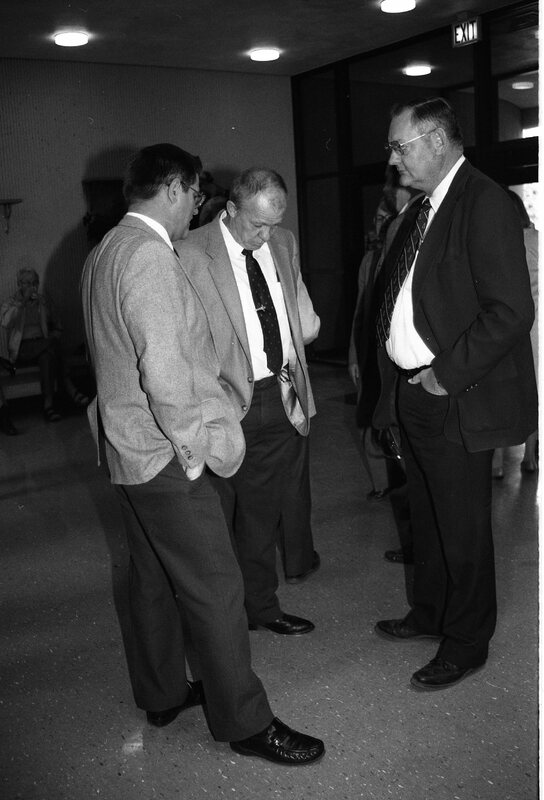 1988 Employees, Reception 10