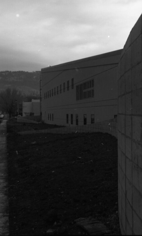 1990 Loso Hall Construction, Wall 01