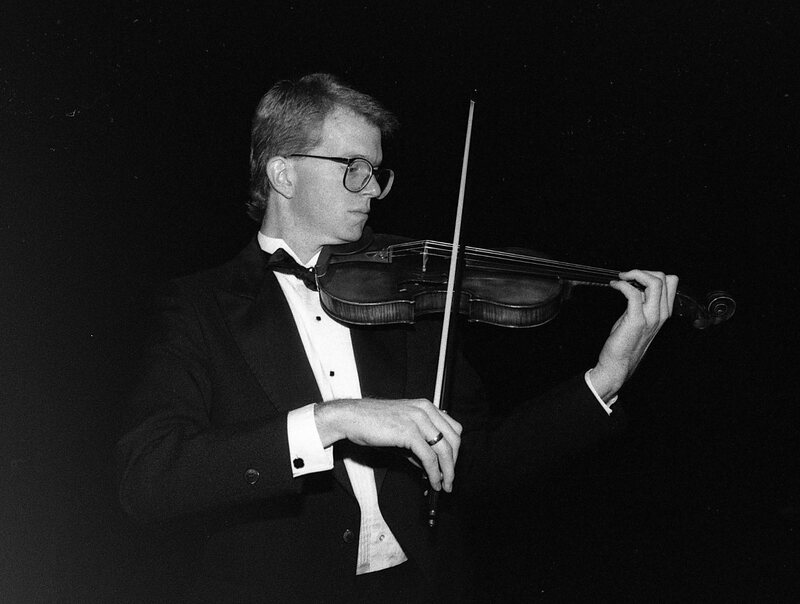 1990 Violinist, Clark Potter 09