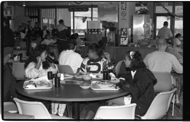1989 Hoke Hall Cafeteria 02