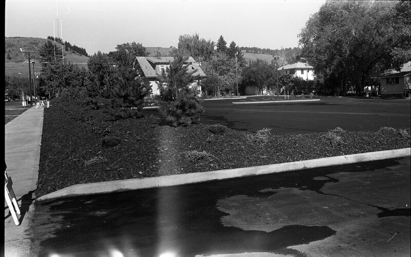 1988 Campus Land Development, Badgley Hall Parking Lot 09