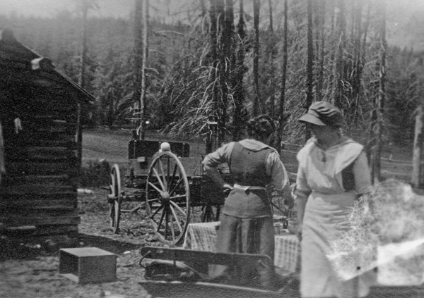 Reuter, Outdoor Cooking 1