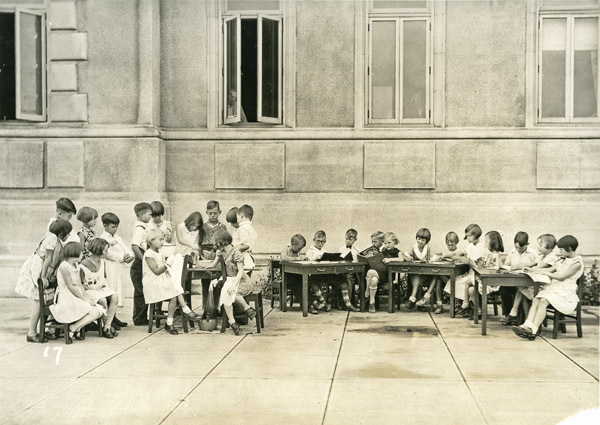 30's Ackerman Elementary Classroom 2