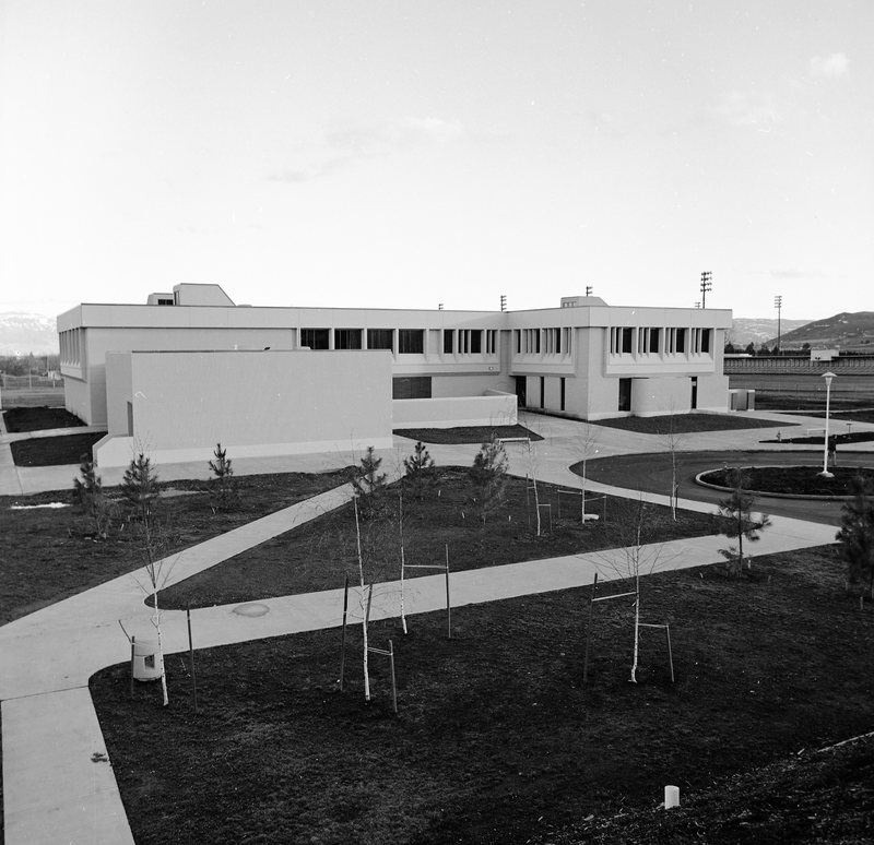 1974 Zabel Hall 05