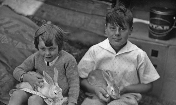 Reuter, Bob & Girl 6