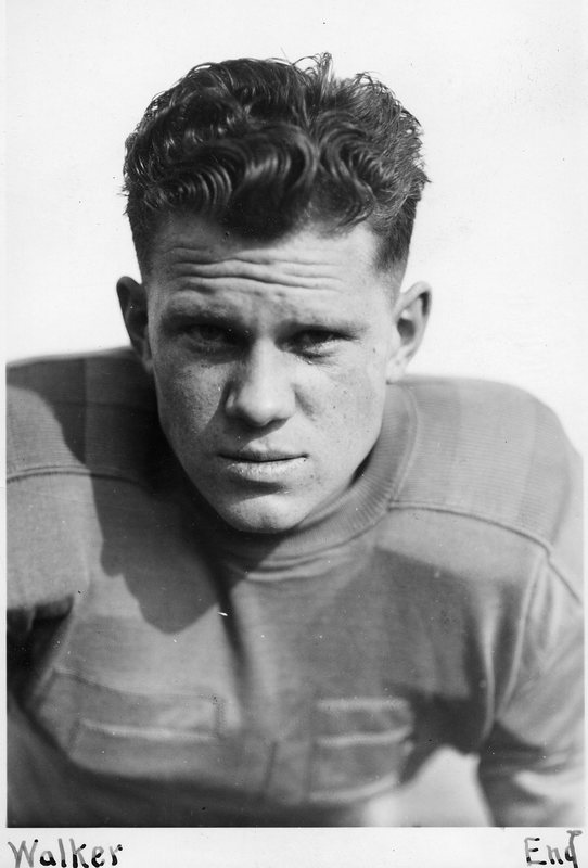 1949 Football Player 10
