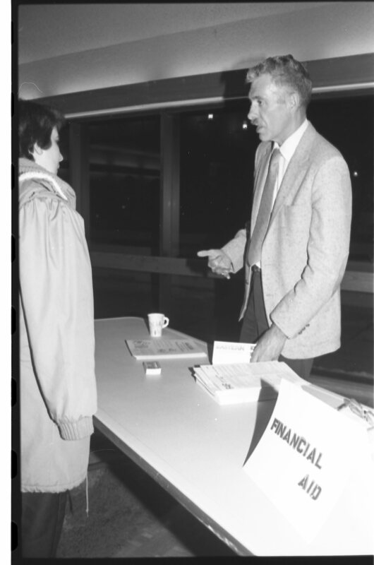 1990 Orientation, Financial Aid 02