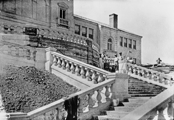 EONS, Staircase Construction 4