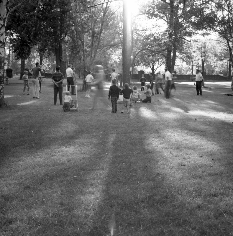 1967 Employees Picnic, Volleyball 05