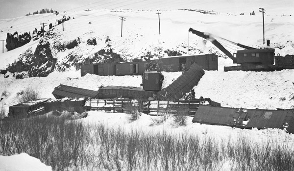 Train Wreck, Snow 3