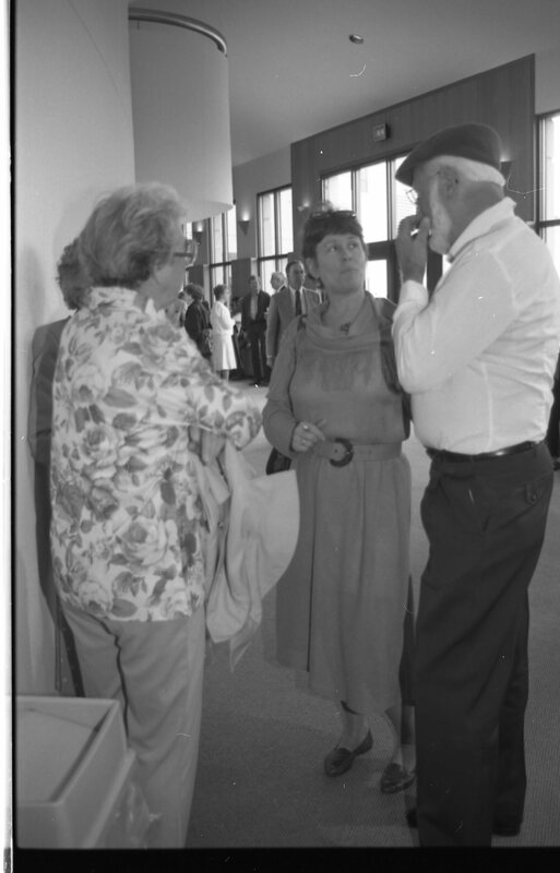 1990 Loso Hall Dedication, Reception 09