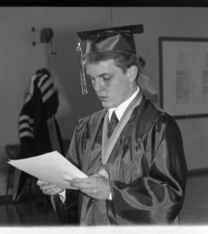 1989 Graduates 03