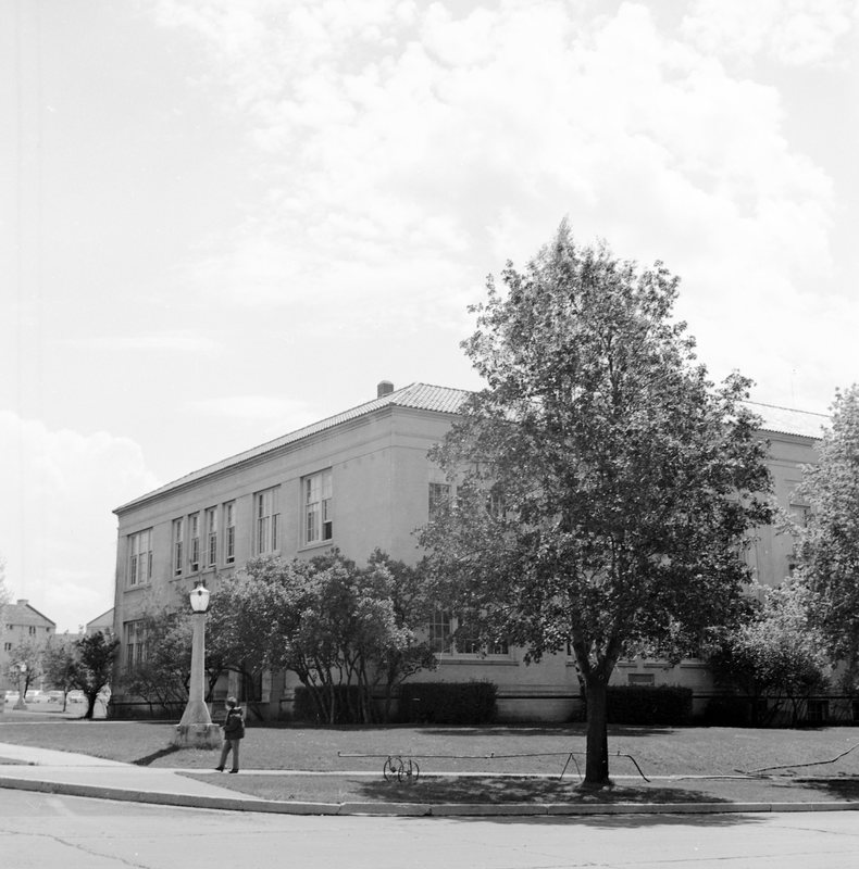 1968 Students, Outdoors 01
