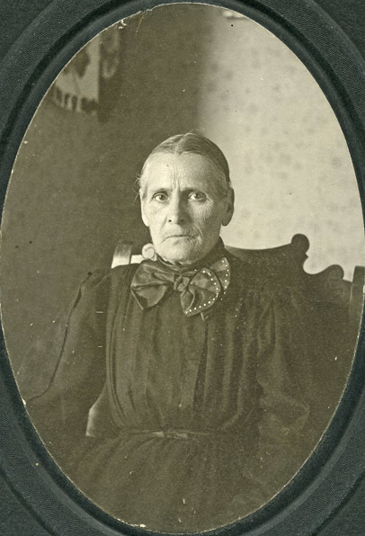 Portrait - McKinnis, Rachel