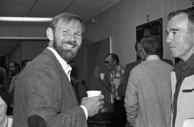 1986 Employees, Reception 24