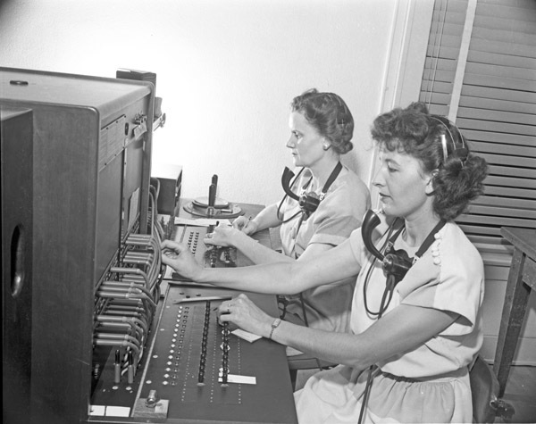 La Grande, Phone Switchboard 1