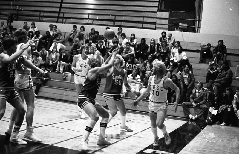 1981 Alumni Basketball Game 05