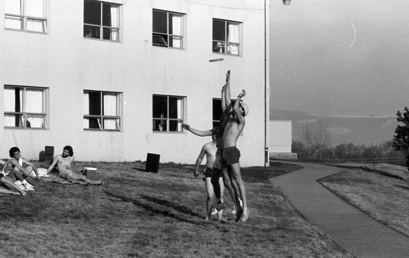 1985 Residence Life, Outdoors 03