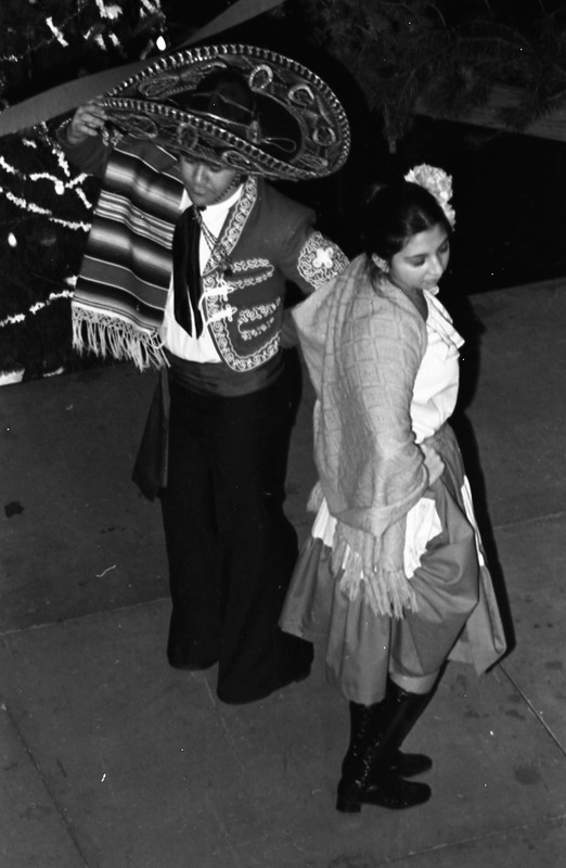 1977 Intercultural Entertainment 27