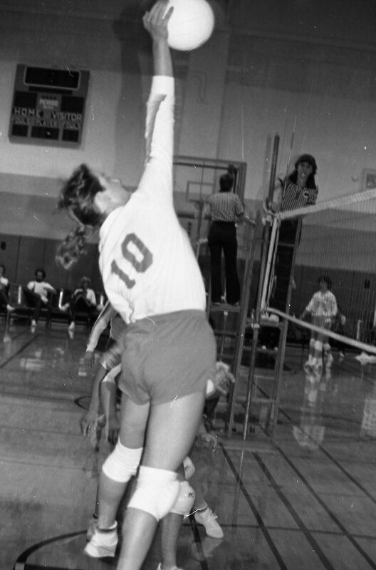 1984 Volleyball Action 04