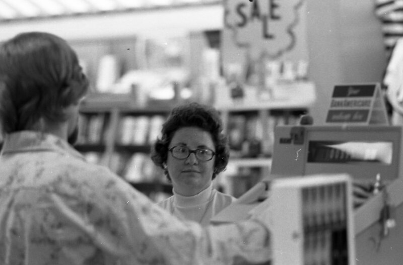1976 Hoke Hall Bookstore 04