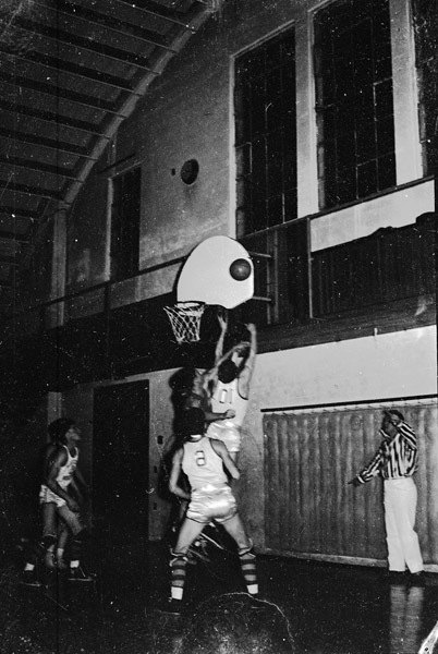 1947-48 Basketball Action 1