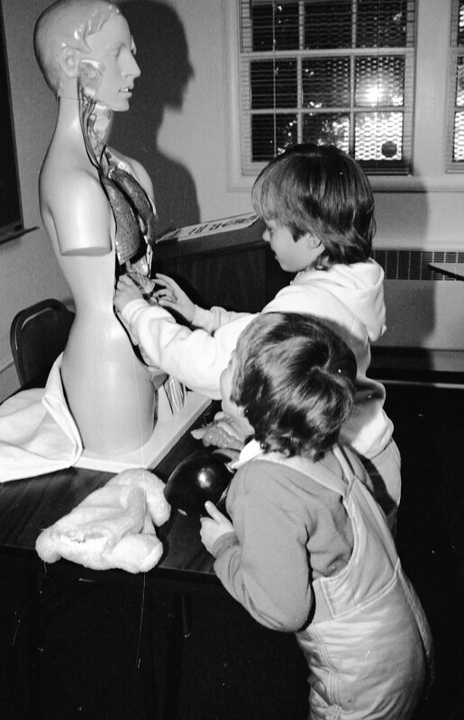 1987 Children, Biology Mannequin 02