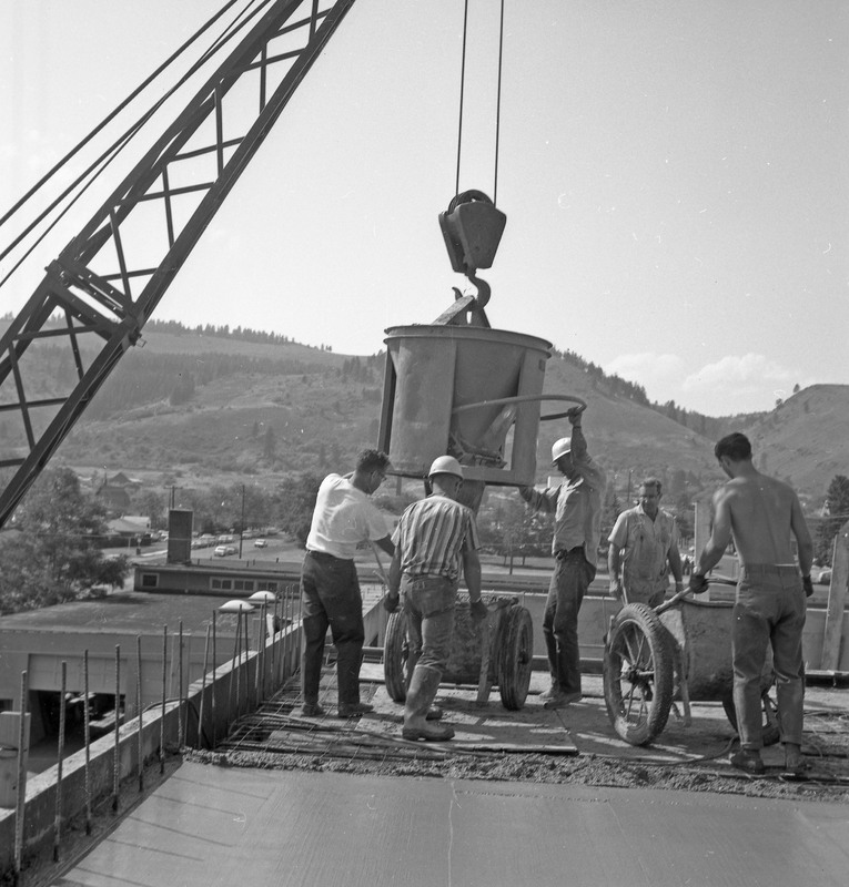 1971 Walter M. Pierce Library Remodel, Cement 06