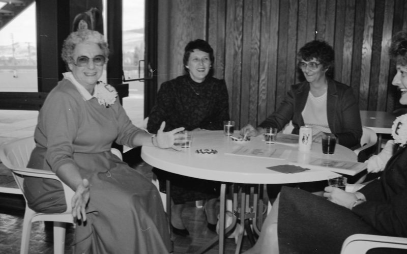 1987 Athletic Hall of Fame, Social 01