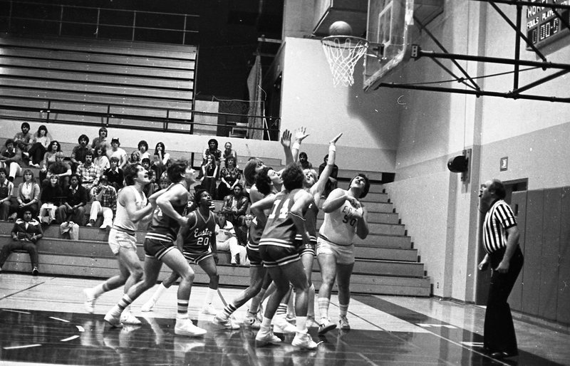 1981 Alumni Basketball Game 02