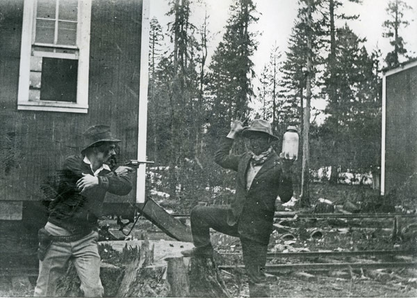 Maxville, Entertainment 1